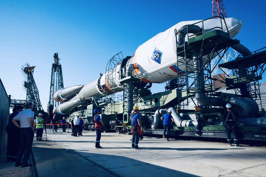 КОСМИЧЕСКИЕ ИССЛЕДОВАНИЯ С РАЗРАБОТАННОЙ УЧЕНЫМИ РОССТАНДАРТА АППАРАТУРОЙ КОСМИЧЕСКИЕ ИССЛЕДОВАНИЯ С РАЗРАБОТАННОЙ УЧЕНЫМИ РОССТАНДАРТА АППАРАТУРОЙ