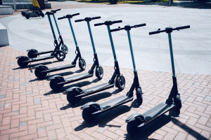 ЭЛЕКТРОСАМОКАТЫ ПОЛУЧАТ СВОИ НОМЕРА – УТВЕРЖДЕНА ПОПРАВКА В ГОСТ